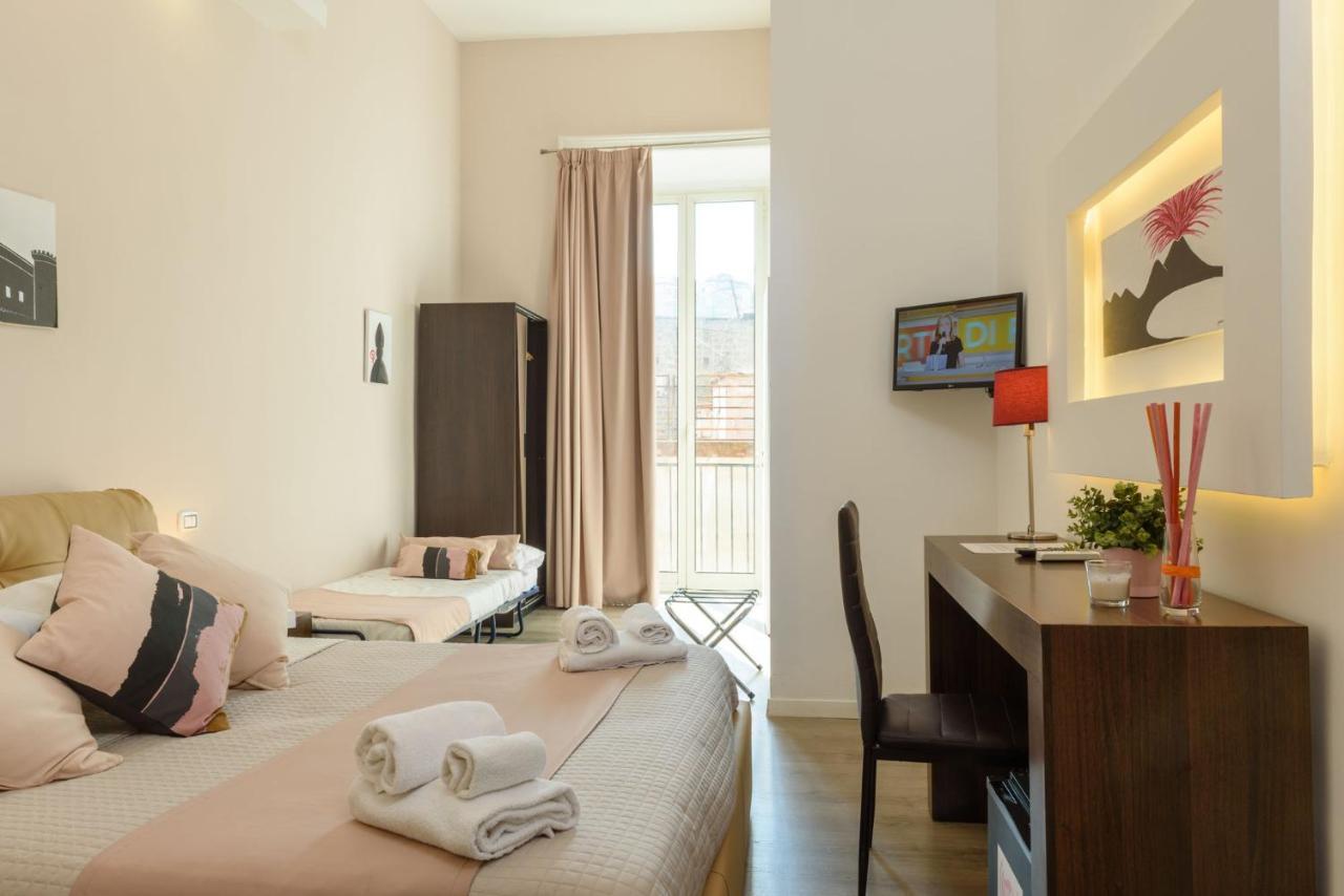 나폴리 Domus Angioina B&B 외부 사진