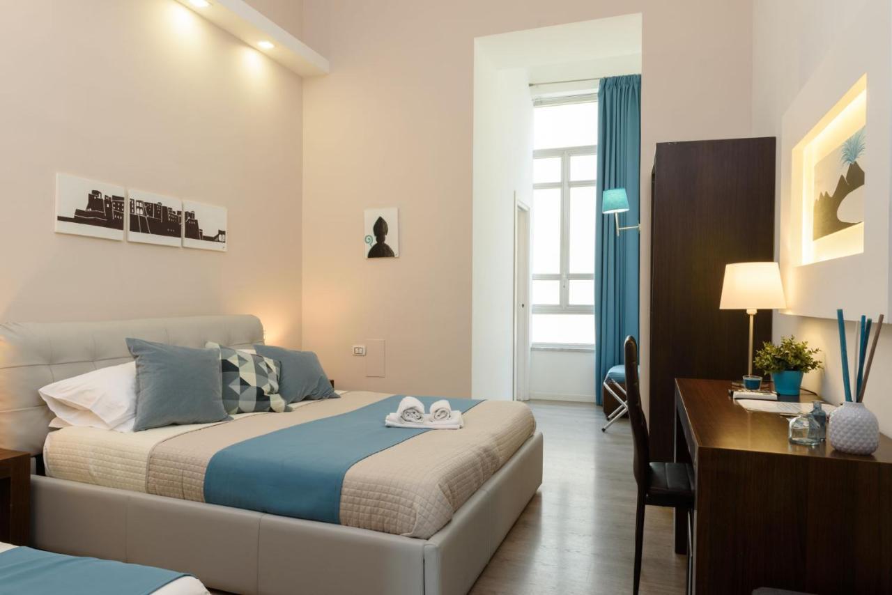 나폴리 Domus Angioina B&B 외부 사진