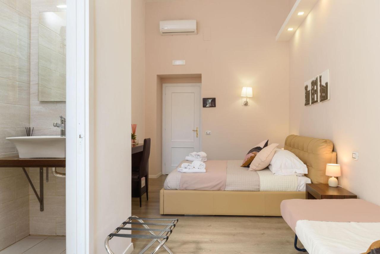 나폴리 Domus Angioina B&B 외부 사진