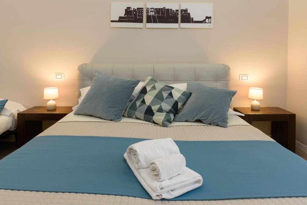 나폴리 Domus Angioina B&B 외부 사진